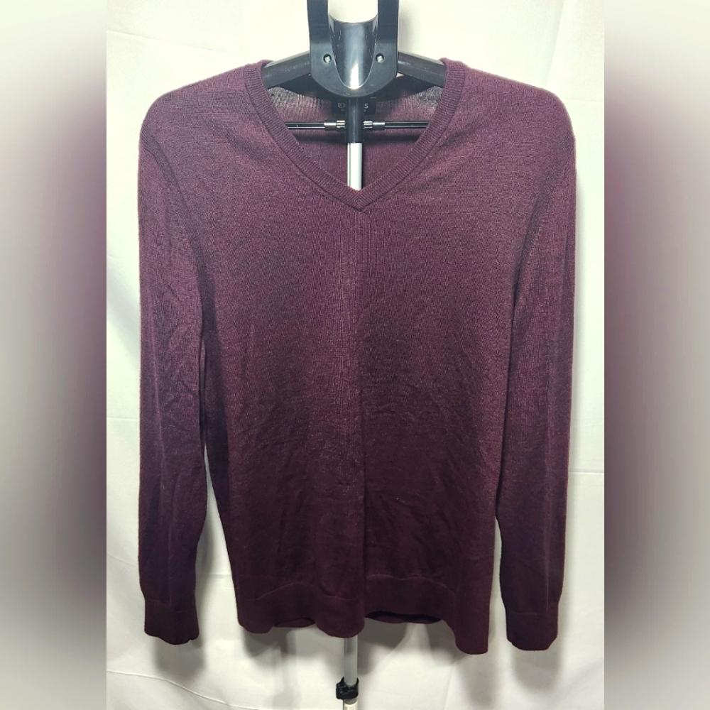 Express Men's V-Neck Sweater-Size XL